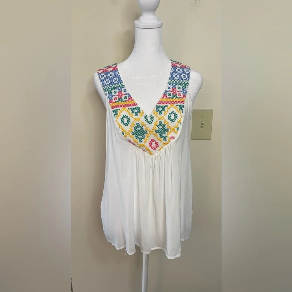 Lovestitch Women’s Bohemian Embroidery Tank Top V- Neck Size Medium. NWT - Picture 7 of 17